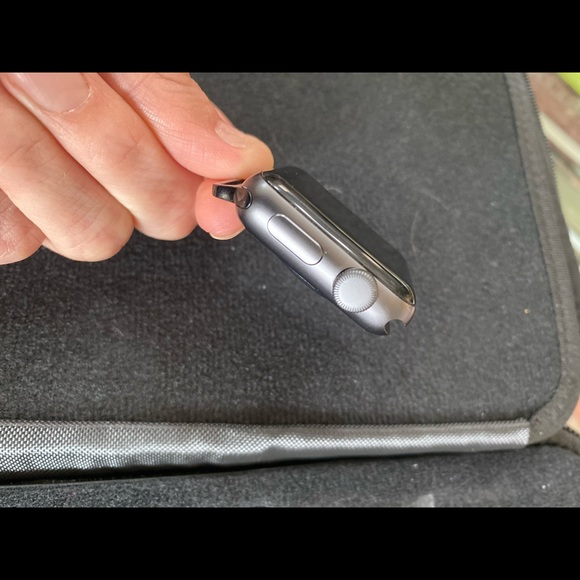 Series 3 Apple Watch With Bands And Case